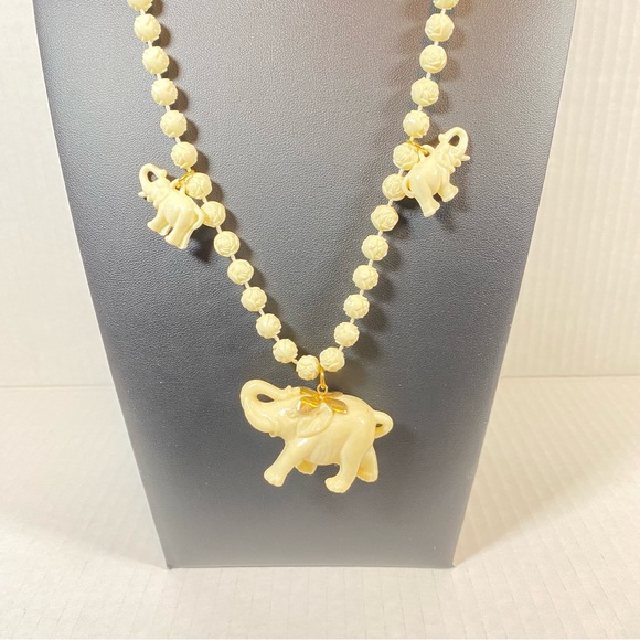 Vintage Elephant Trunk Up Necklace - Picture 4 of 6